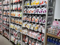 -名创优品(山东青岛华润万象城店)