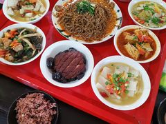 -蓝田九大碗民俗食府(蓝田店)