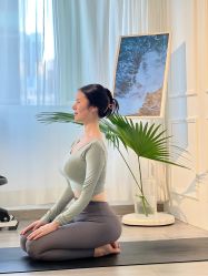 -闺蜜瑜伽·普拉提女性塑形馆