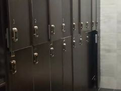 -游乐美游泳培训俱乐部(宝山顾村店)