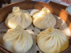 蟹黄汤包-鑫震源·苏式大虾生煎(山塘街店)