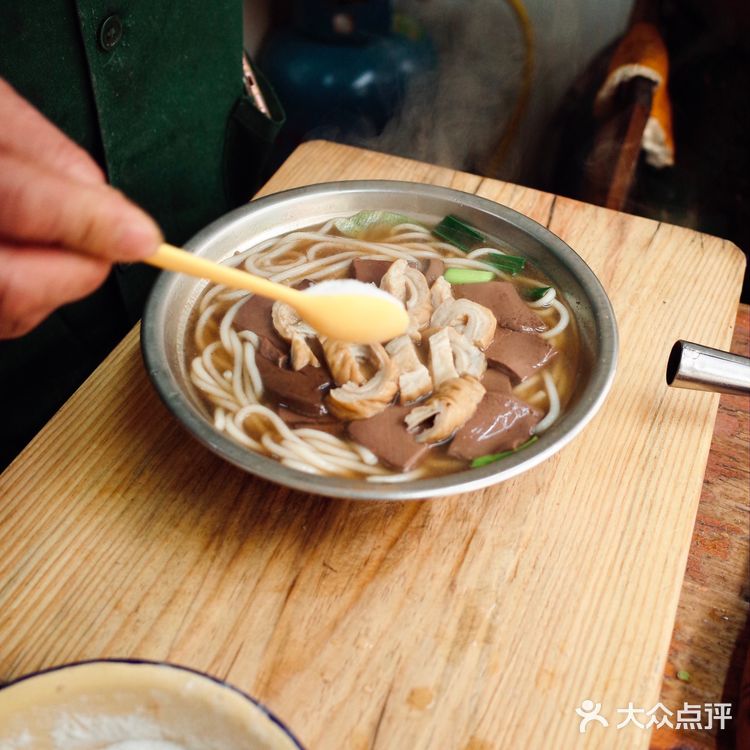 藏匿于西城路小巷的传统猪脏粉老味道