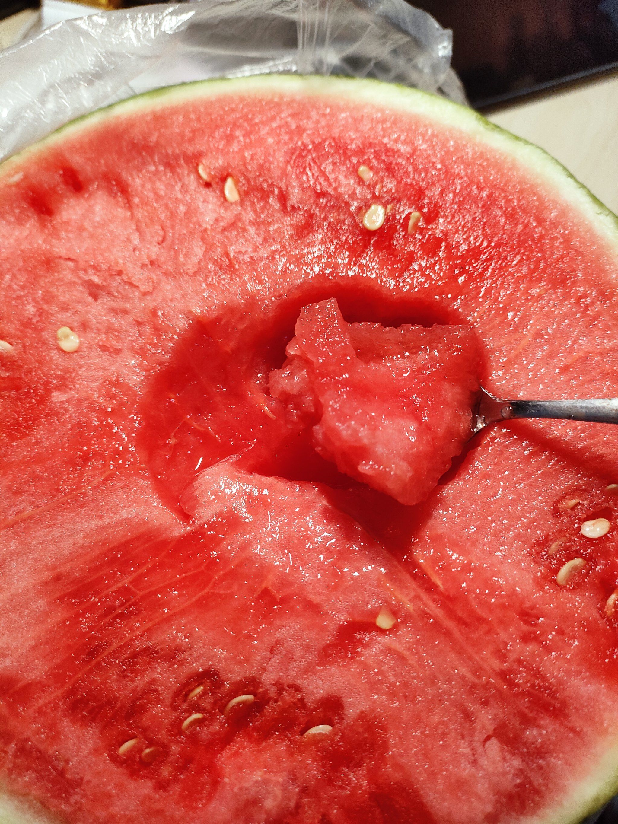 炎热的武汉来上这么一口冰西瓜太爽了!