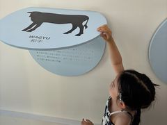 -光明牧业有限公司金山种奶牛场