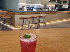 -星巴克臻选(上海合生汇1F店)