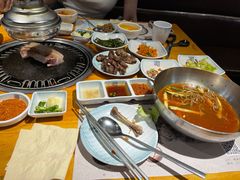 -唯成•韩国炭火烤肉 유성고기