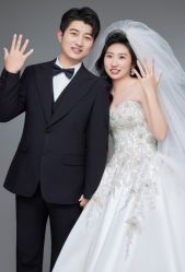 -雪中彩影婚纱摄影·微光艺术中心