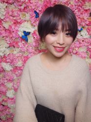 深紫灰色-i Style潮牌美发沙龙