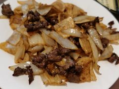 干烧土豆牛肉-老街坊餐吧