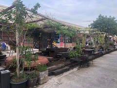 -席娜卡琳火车铁道夜市