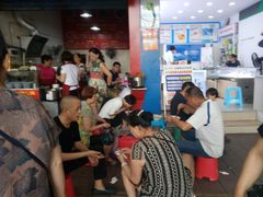 等位区-花市豌杂面(民生路店)