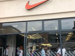 -NIKE上海青浦优选体验店
