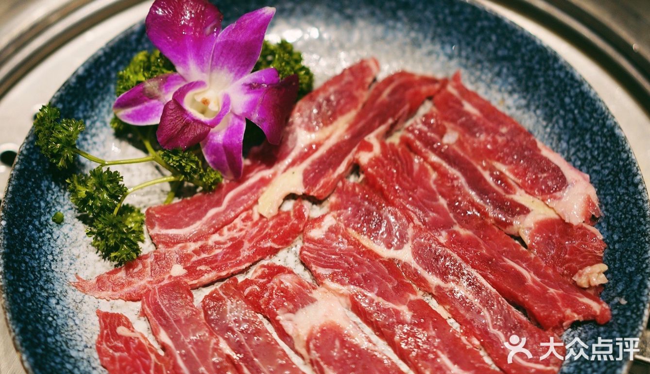 在这家超好吃的烤肉店第一次吃到东北冻梨