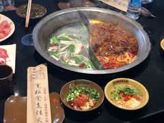 -宽板凳老灶火锅(南礼士路店)