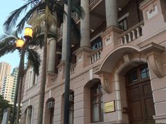 -香港大学