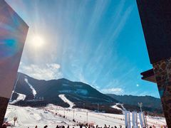 -鳌山滑雪度假区