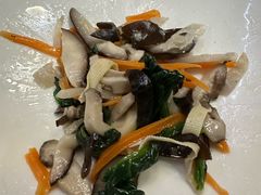 -里山四季中餐厅(来凤街店)