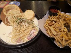 面包奶油意面-机器人火炉披萨