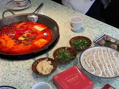 -鸿姐老火锅(疁城新天地店)