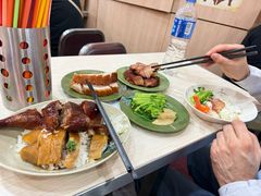 烧肉拼烧鸭饭-一乐烧鹅(中环店)