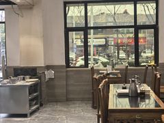 -杨记清芳牛肉拉面(宝龙广场店)