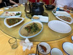 -东方之猪四更烤乳猪(金垦总店)