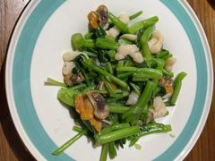 -东来菜馆•手抓海鲜家常菜•海鲜锅贴(鸽子窝店)