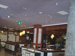 -八府香鸭·啫啫煲(华山路店)