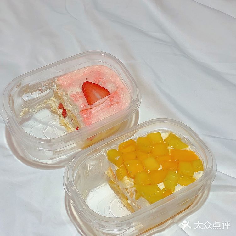 这家甜品店性价比忒高了!!