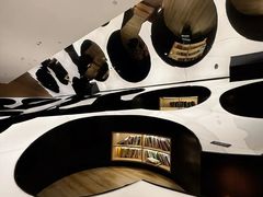 -涨巢·潮玩水疗局