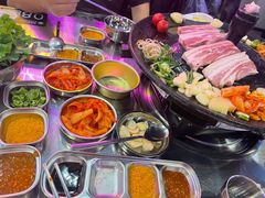 -豚豚家돈돈가韩国锅盖烤肉(新北万达店)