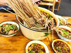 -拈签一笑黄牛肉辣卤串串