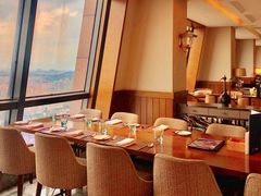 -中山利和希尔顿酒店