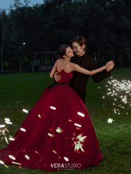 -至臻微拉婚纱摄影