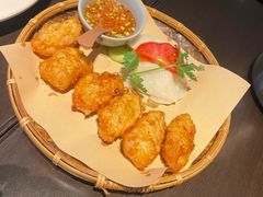-大头虾越式风味餐厅(光明广场店)