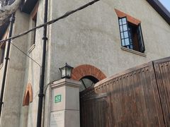 -Fridi Patisserie Cafe