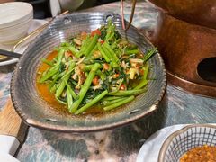 酸笋炒空心菜-浩海火燒雲傣家菜(静安芮欧店)