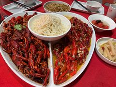 招牌十三香小龙虾-龙巢盱眙龙虾·牛蛙·烧烤宵夜(八卦岭店)