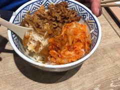 辣白菜猪肉饭沙拉套-吉野家(复兴路第二餐厅店)