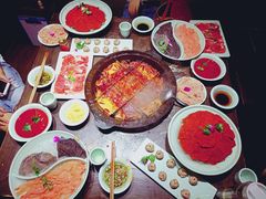 -红九格老火锅(三峡广场店)