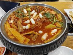 -喇喇排骨火锅·传统韩式脊骨汤(望京西园总店)