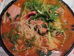 金牌炸酱-肥汁米蘭香港米线(定西路店)