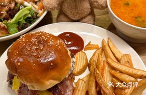 Black Angus Burger