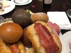 -万达瑞华酒店美食汇自助餐厅(楚河汉街店)