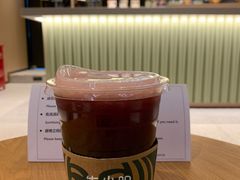 -星巴克臻选(上海中环广场2F店)