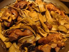 菌菇南乳猪蹄煲-半勺·新徽菜(银泰城店)