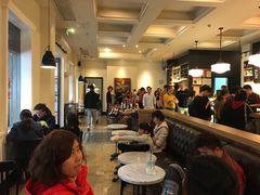 大堂-星巴克臻选(广州沙面店)