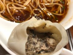 黑松露小笼包-鼎泰丰(复兴店)