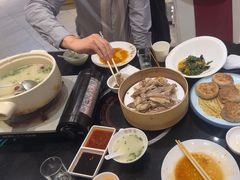 -穆隆斋清真大饭店(串窑街店)
