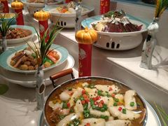 -有红鸡毛店·川菜(建设路店)